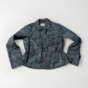 American Eagle Army Green Camo Women’s Small/P Jacket Gorpcore Outdoors Utility